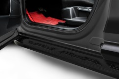 Пороги алюминиевые "Alfa Black" 1700 черные Kia SPORTAGE (2016-2021)