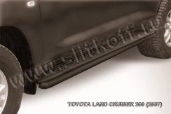 Защита штатного порога d42 черная Toyota Land Cruiser 200 (2007)