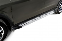 Пороги алюминиевые "Standart Silver" 1700 серебристые Renault Duster (2020-2022)