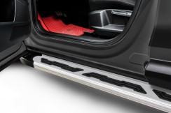 Пороги алюминиевые "Alfa Silver" 1600 серебристые Ford EcoSport (2017-2022)