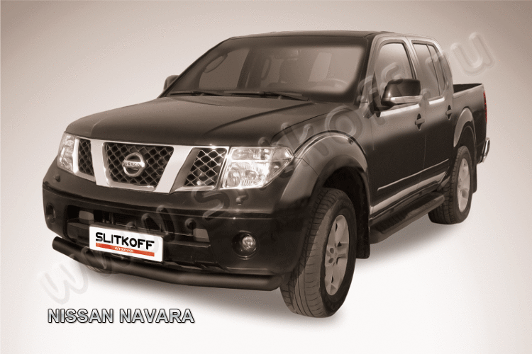 Защита переднего бампера d76 черная Nissan Navara